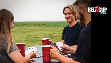 coffee-game-with-red-Cup-livings-stylish-red-mugs